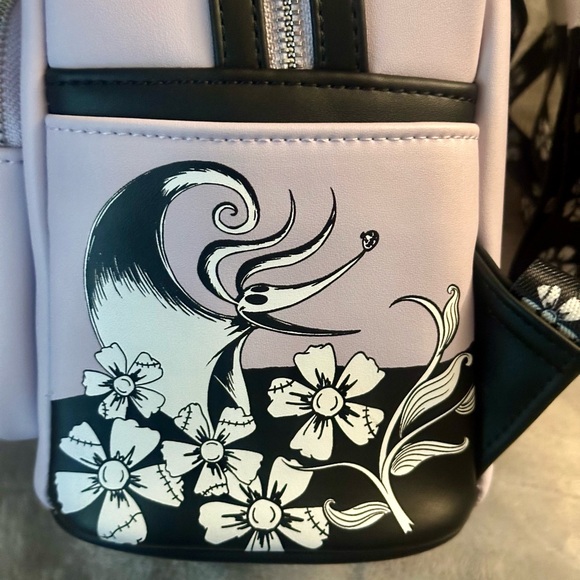 Price reduced! Loungefly Nightmare Before Christmas Mini-Backpack - Picture 5 of 5